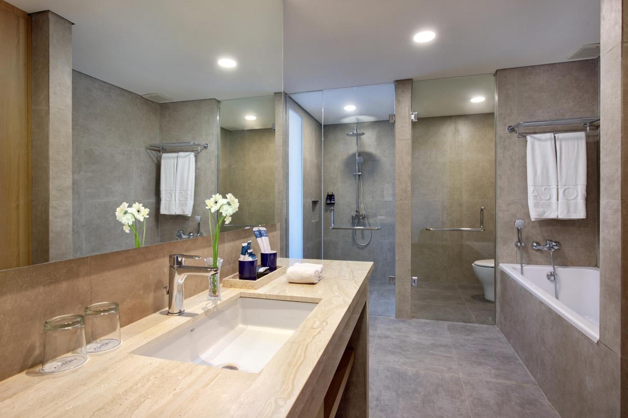 Aston Palu Hotel & Conference Center Εξωτερικό φωτογραφία